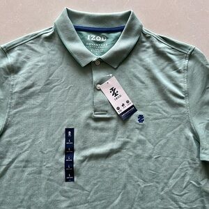 IZOD Performance Short sleeve shirt! NWT!
